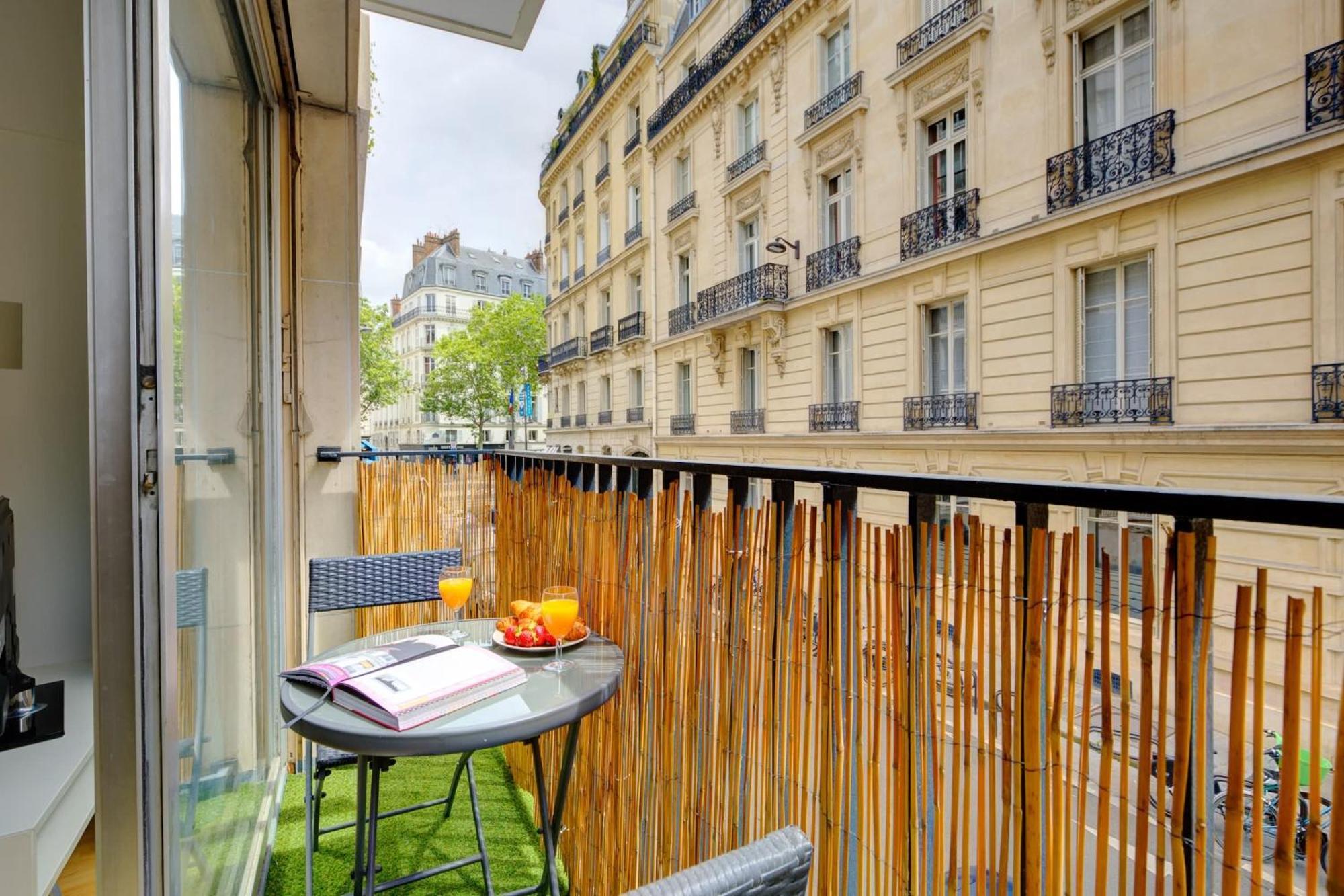St Germain & Le Bon Marche With Balcony - Cityapartmentstay Paris Extérieur photo