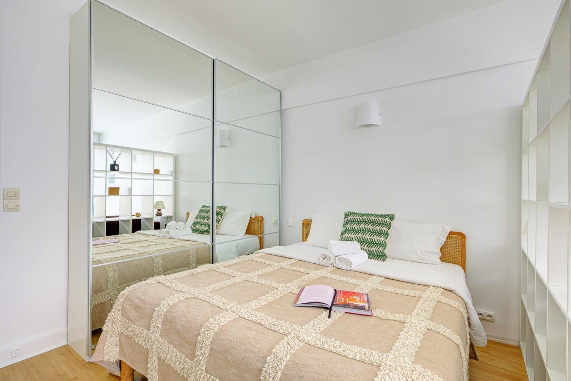 St Germain & Le Bon Marche With Balcony - Cityapartmentstay Paris Extérieur photo