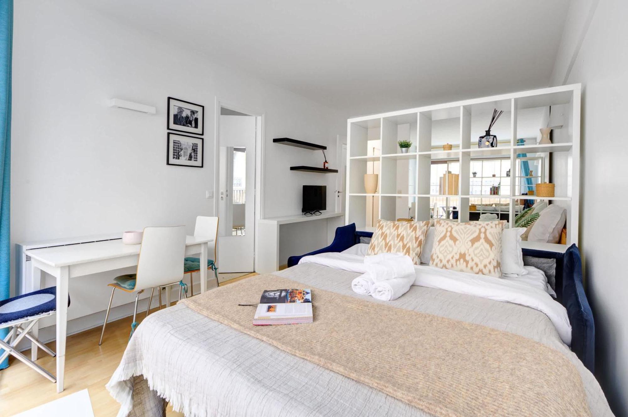 St Germain & Le Bon Marche With Balcony - Cityapartmentstay Paris Extérieur photo